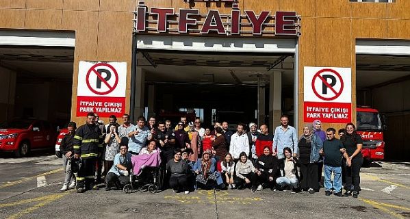 Nevşehir Belediyesi Özel İnsanlar Eğitim Merkezi’ndeki öğrenciler İtfaiyecilik Haftası dolayısıyla İtfaiye Müdürlüğü’nü ziyaret etti.