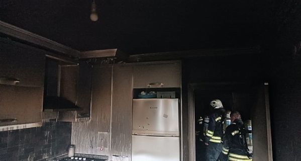 Yangında mahsur kalan 1 kişiyi itfaiye kurtardı…