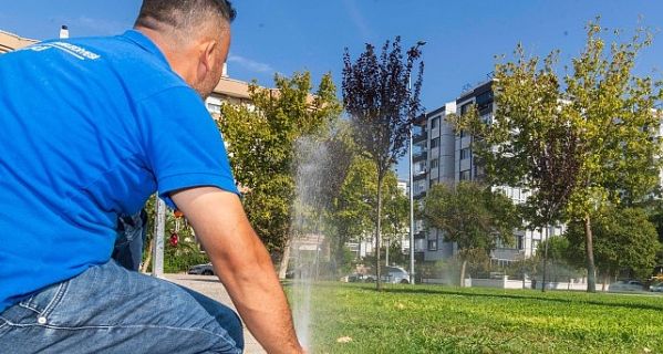 İzmir’in parklarında akıllı sulama dönemi
