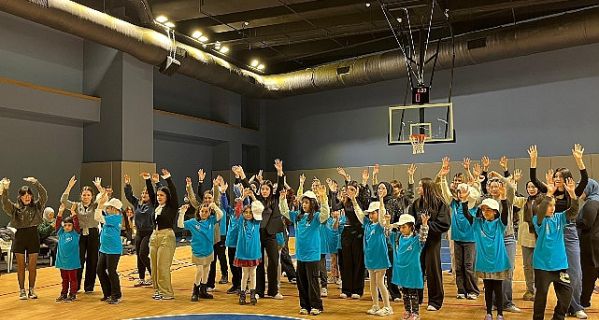İstinye Üniversitesi ve Gülmek İyileştirir Derneği “Spor her çocuğun hakkı” diyor