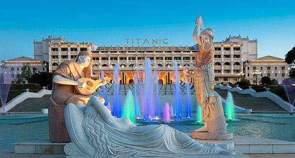 Titanic Hotels’de Yeni Yıl Büyüsüne Kapılın!