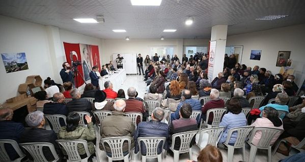 Başkan Ünsal, Karşıyaka’yı halkla birlikte yönetiyor