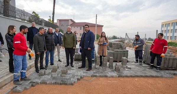 Gaziemir’in yollarında yoğun çalışma