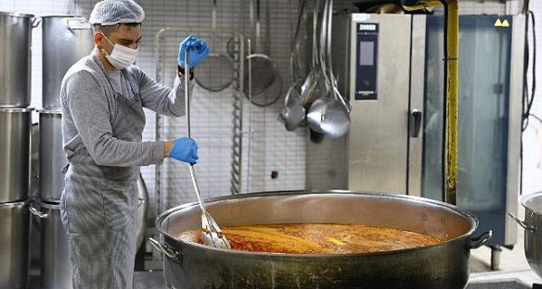 Antalya Büyükşehir Belediyesi Ramazan ruhunu yaşatıyor