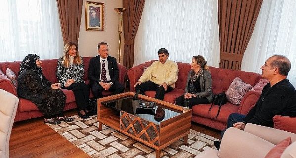 Başkan Çalık, Ramazan ayında komşularıyla bir araya geldi