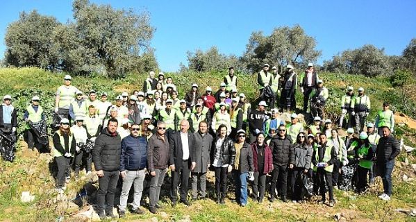 Birgi Deresi Öğrenciler Tarafından Temizlendi