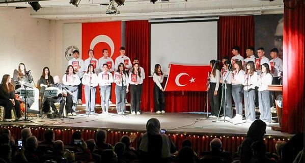 İstiklal Marşı’nın kabulü burhaniye’de kutlandı 