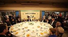 Kocaeli protokolü yetimlerle iftarda buluştu