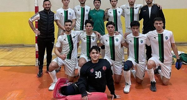 Kupayı başkan kocaman’a getirdiler 