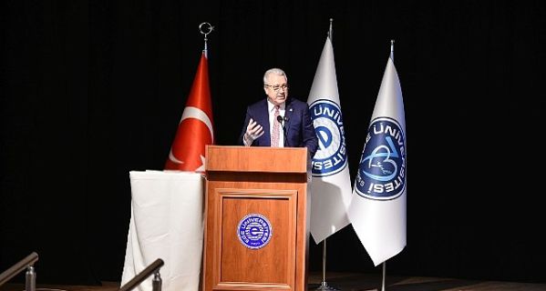 Rektör Prof. Dr. Budak, “Üniversitemizin küresel düzeydeki başarılarını daha ileriye taşıyacağız”