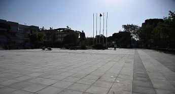 Atatürk Anıtı Yenilendi, Tören Alanı Güzelleşti