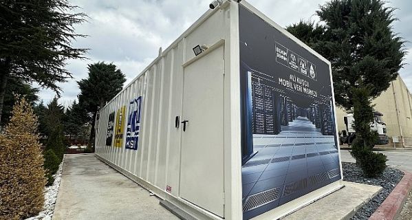 Başkan Altay: “KOSKİ Mobil Veri Merkezi ile Su Yönetiminde Dijital Güvenliği Sağlıyoruz”