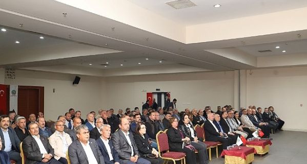 Başkan Turan, Muhtarlara Belediye Çalışmalarını Anlattı