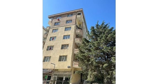 Kadıköy’de bulunan binada balkon çökmesi hakkında bilgilendirme