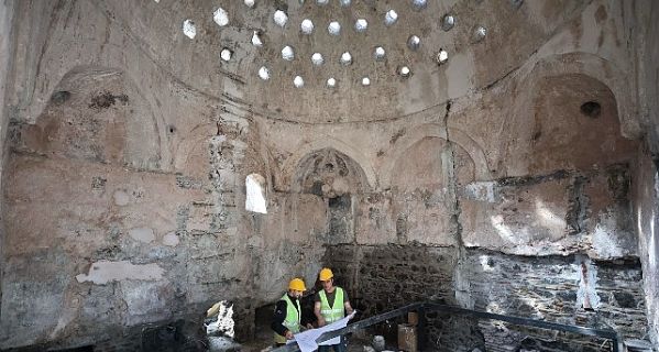 Kıllıoğlu Hamamı ayağa kalkıyor