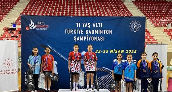 Osmangazi Belediyespor’un genç badmintoncuları göz doldurdu