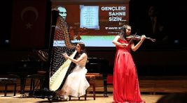 AASSM’de sahne gençlerin