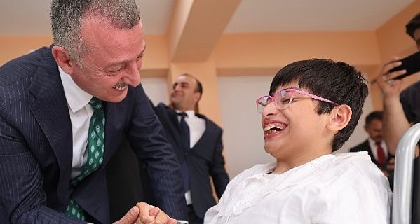Büyükakın: “Her özel çocuk, her anne-baba bu şehirde yalnız değildir”