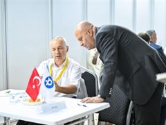 İzmir, temiz enerji alanında uluslararası buluşmalara ev sahipliği yaptı