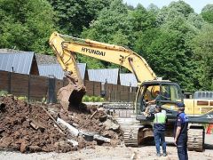 Kartepe’de Kaçak Bungalovlar Yıkıldı
