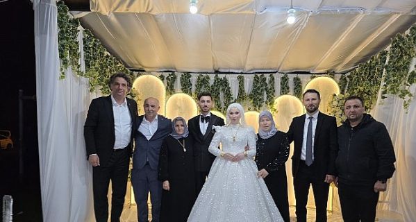 Kocaman’dan Yağmur Altında Horon