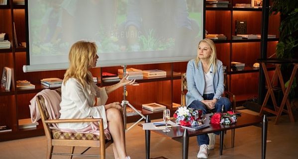 Levâic Talks Serisinin İkincisi Gerçekleşti: Sosyal Hayatın Birey Üzerindeki Etkisi Masaya Yatırıldı