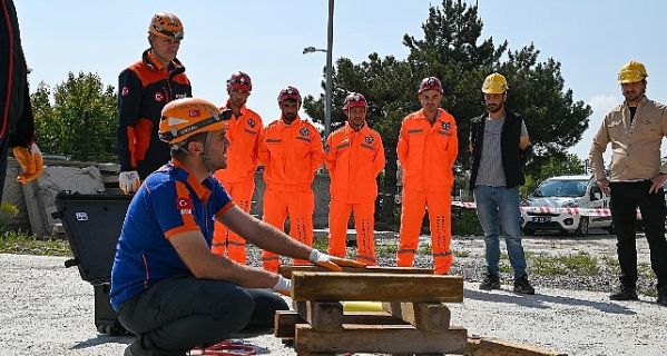 Selçuklu Belediyesi personeli afetlere hazırlanıyor