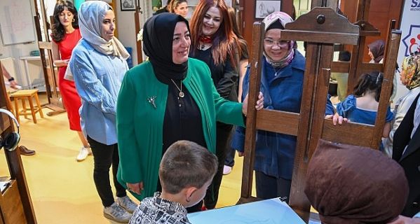 Selçuklu Sanat ve Tasarım Atölyesi, “Anneme Sürprizim Var” Etkinliğine Ev Sahipliği Yaptı
