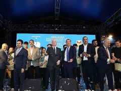 26. Merkezefendi Geleneksel Tıp Festivali Mesir Macunu Dağıtımı ve Uğur Işılak Konseriyle Başladı