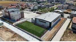 Ahmet Çalık Kapalı Spor Salonu ve Suni Çim Sahası’nın Yapımı Tamamlandı