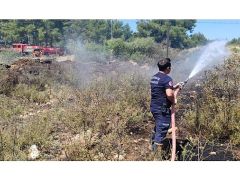 Antalya Büyükşehir İtfaiyesi’nden orman yangınlarına müdahale
