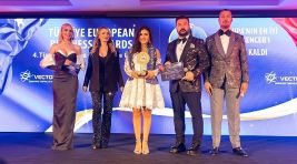 Avrupa’da Türk Gururu: Arzu Kaldı, “Avrupa’nın En İyi Influencer’ı” Seçildi!
