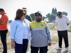 Başkan Gençay, kekik hasadına katıldı