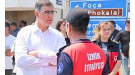 Başkan Tugay Foça’da yangın bölgesinde