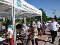 Bayramda Çiçekler Büyükşehir’den
