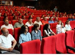 Belediye binasında bayram buluşması