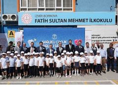 Bornova’da “Sağlıklı Çocuk, Sağlıklı Gelecek” Programı Yoğun Katılımla Gerçekleştirildi