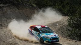 Dünyadaki ilk ve tek engelli kadın ralli pilotundan çifte podyum