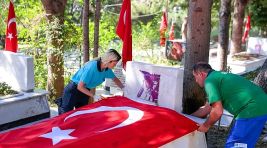 Kadifekale Şehitliği’nde saygı ve vefa mesaisi