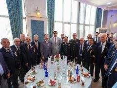 Manisa Protokolü Bayramlaştı
